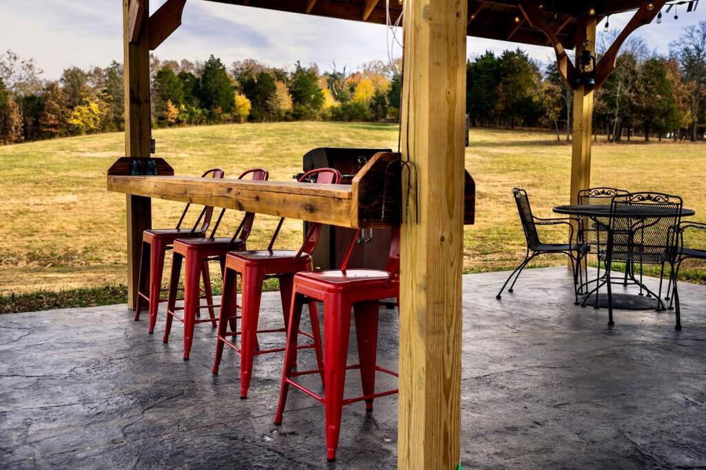 Bourbon Trail: Caboose On The Farm Villa Lawrenceburg Exterior photo